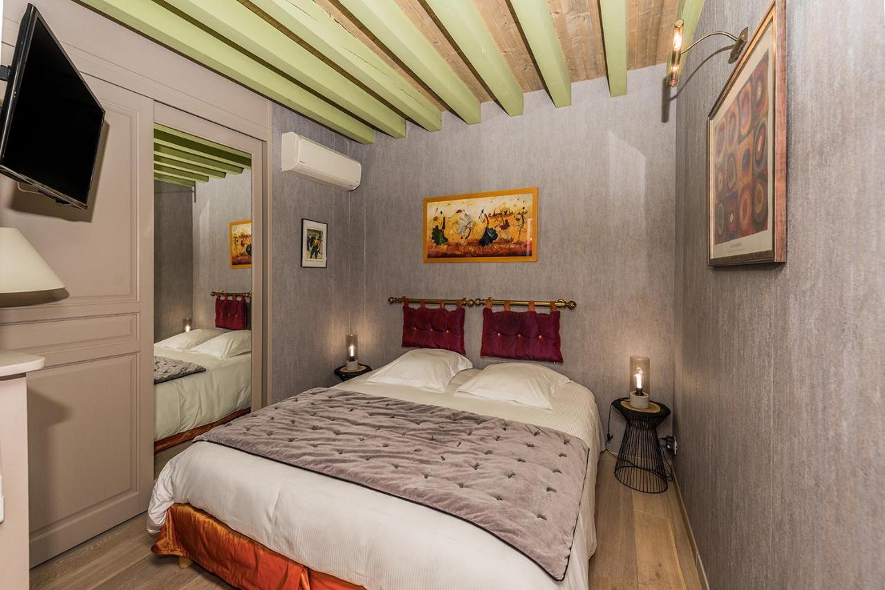 מלון Chambres D'Hotes La Closerie Des Trois Marottes מראה חיצוני תמונה
